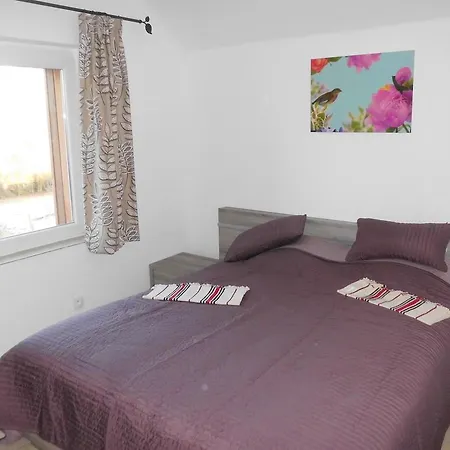 贝拉度假屋 度假居 Ebly